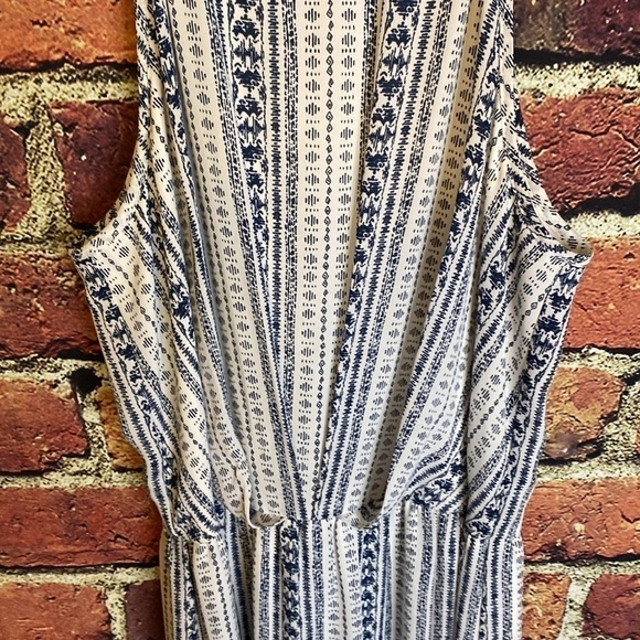 Daniel Rainn White & Navy Halter Maxi Dress Size S - Picture 12 of 13